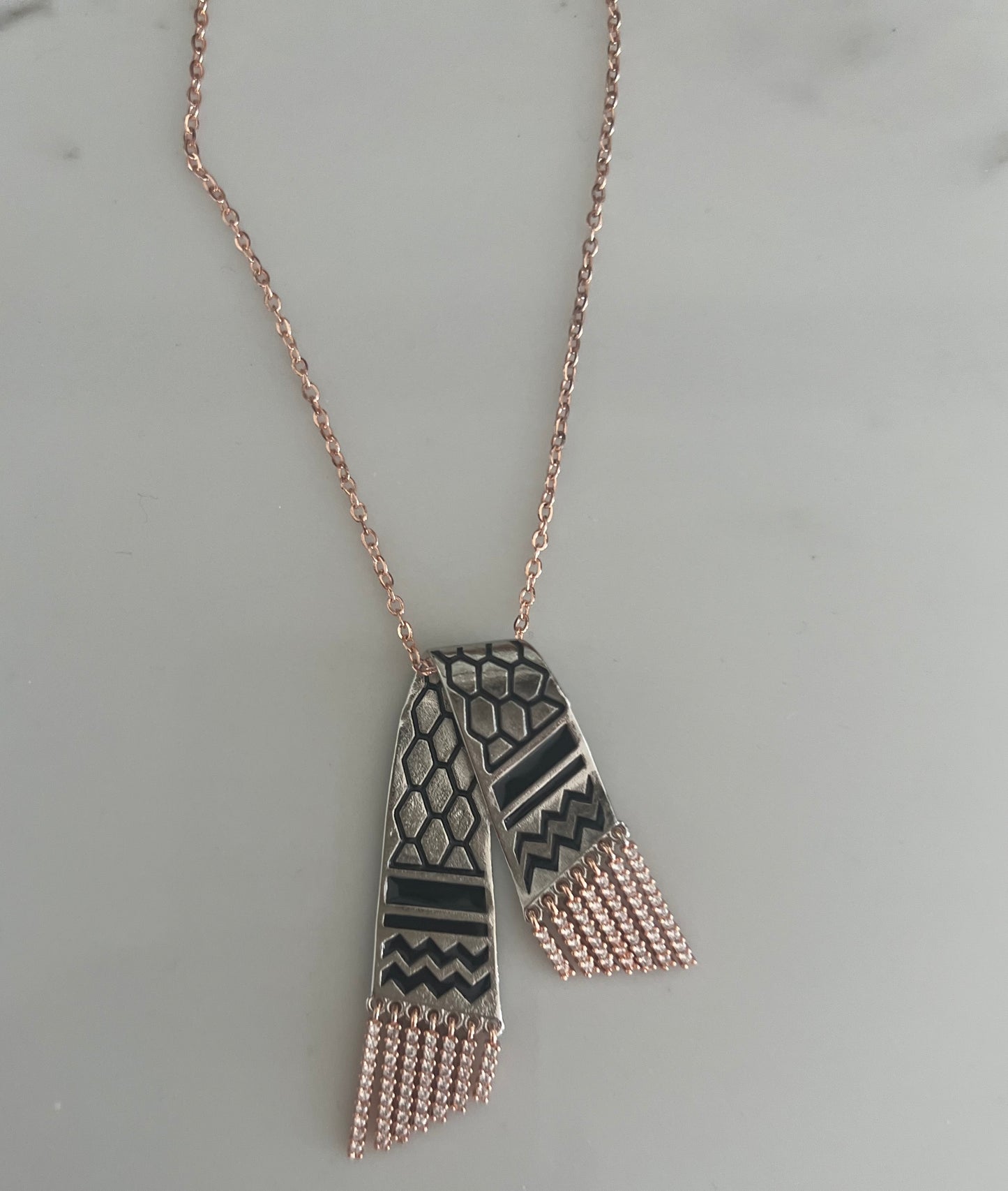 Palestine keffiyeh necklace