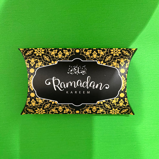 2024 Ramadan Mubarak pillow gift boxes-2 colours (10 pieces)